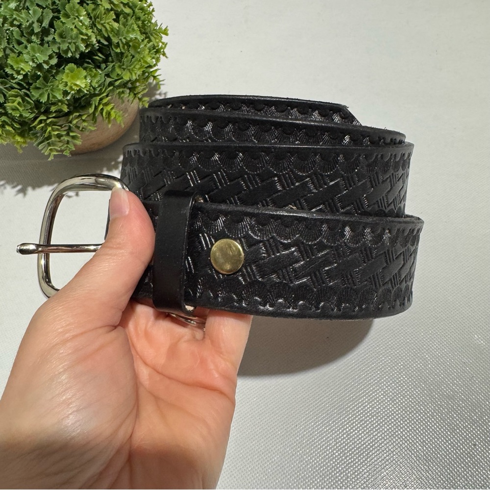 Vintage Black Full Grain Tooled Textured Leather Belt Mens Size 38 Western Boho